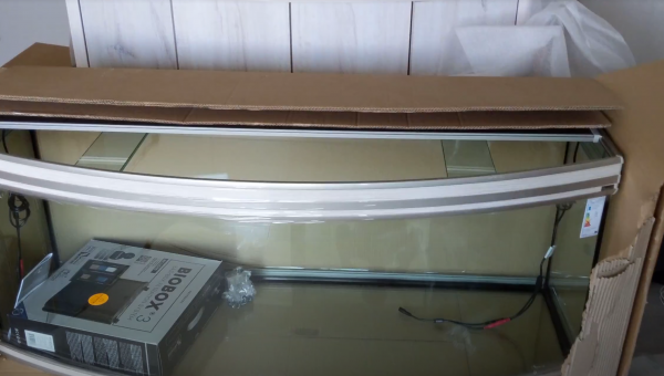 Pendant ce temps... Dans le nouvel appartement...