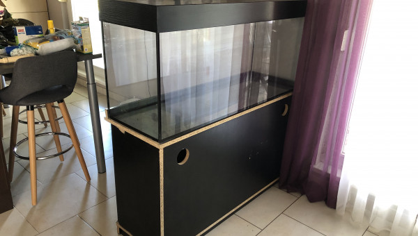 Aquarium 240 litres