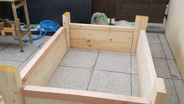 Tour de soutien du bassin, en construction