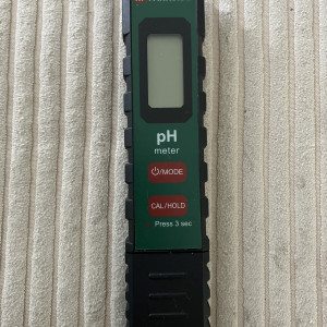 PH mètre électronique neuf