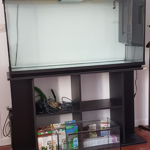 Aquarium 280 litres complet + bac de reproduction + Equipements