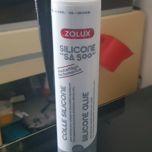 Colle silicone (spéciale aquarium)