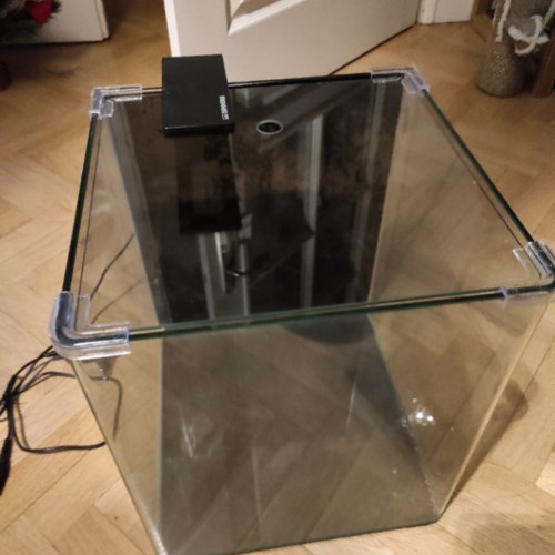 Vends anquarium Nano cube 30l