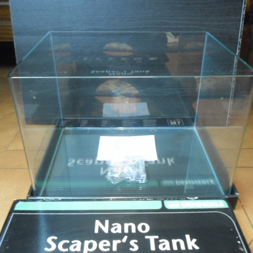 DENNERLE Scaper's Tank 35L NEUF dans son emballage