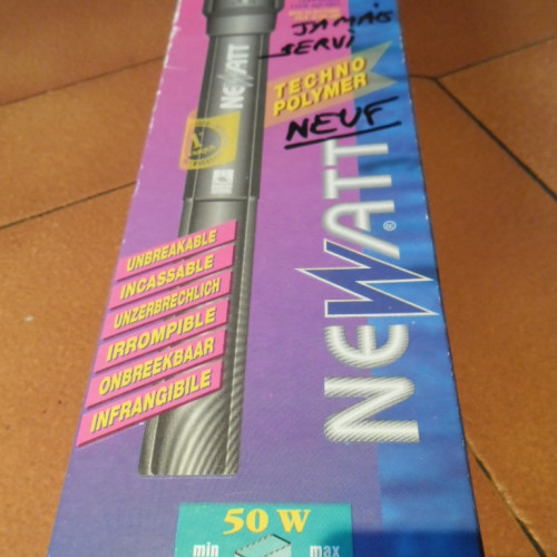 Thermoplongeur incassable 50 w Newatt AQUARIUM SYSTEM (NEUF)
