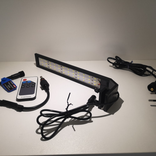 Lampe chihiros c-301 dimmable + télécommande