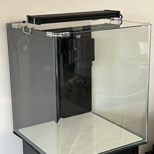 Aquarium DENNERLE eau de mer avec accessoires DENNERLE haute qualité(chauffage, lumière, variateur)