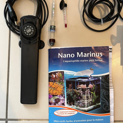 Aquarium DENNERLE eau de mer avec accessoires DENNERLE haute qualité(chauffage, lumière, variateur)