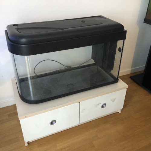 Aquarium 100l très bon état