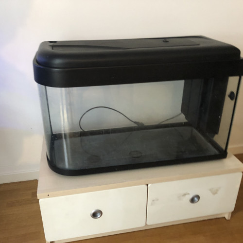 Aquarium 100l très bon état