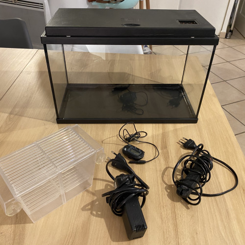 Aquarium Ciano 100L + aquarium 20L + accessoires