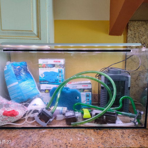 AQUARIUM 200 L