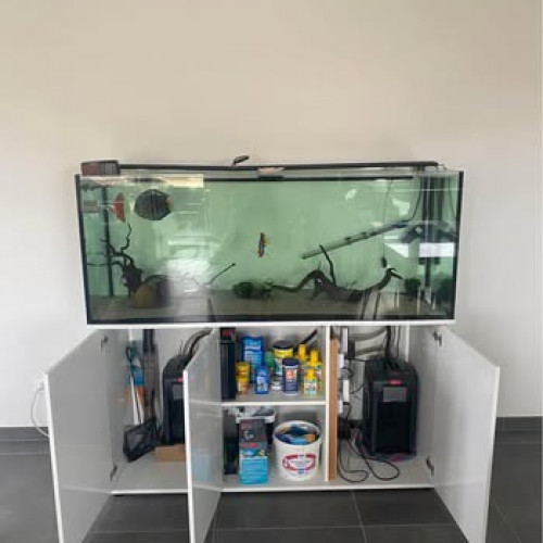 Aquarium 450litres