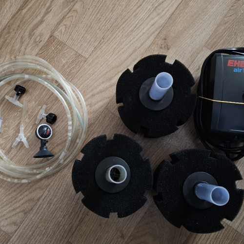 Pompe à air Eheim plus accessoires