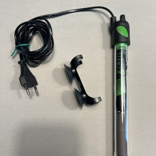 Chauffage Tetra HT 25 pour aquarium allant jusqu’à 25 litres.