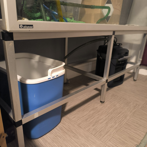 Support aquarium aluminium 325L