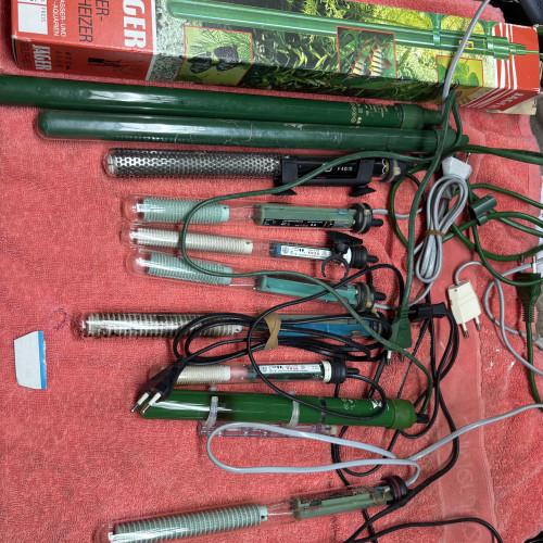 Pompes, filtres et resistances.