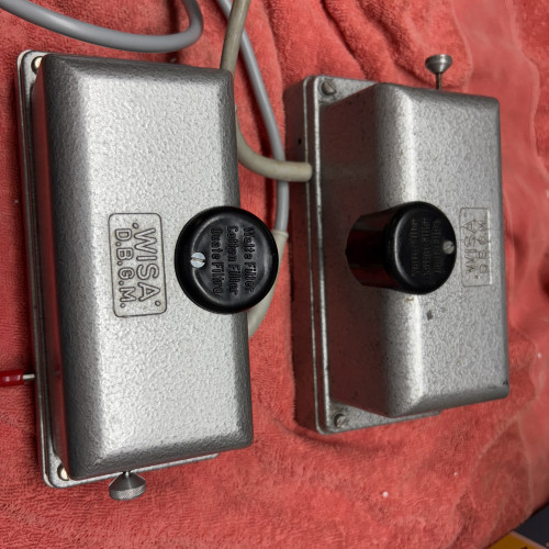 Pompes, filtres et resistances.