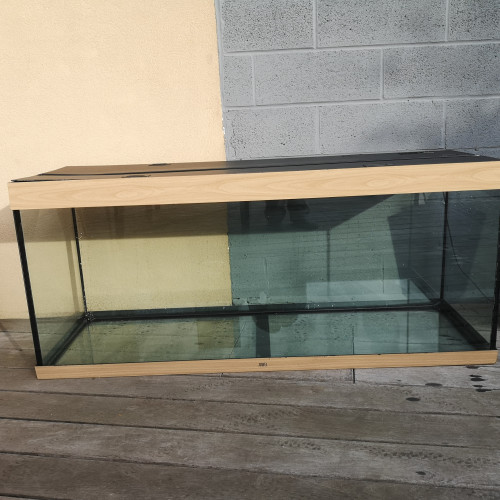 Aquarium JUWEL 450 litres