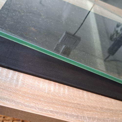 A vendre aquarium 17 litres Blau Cubic