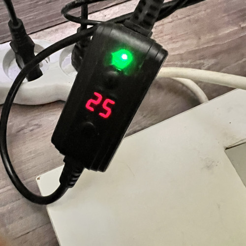 Aquarium 110 L COMPLET + MEUBLE ( avec rampe Led  + filtre + chauffage )