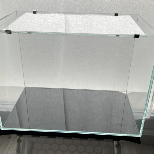1 aquarium ADA Cube Garden Mini-M 20 litres 36x22x26cm épaisseur du verre 5mm avec couvercle en verre ENVOI POSSIBLE