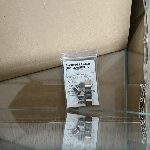 1 aquarium ADA Cube Garden Mini-M 20 litres 36x22x26cm épaisseur du verre 5mm avec couvercle en verre ENVOI POSSIBLE