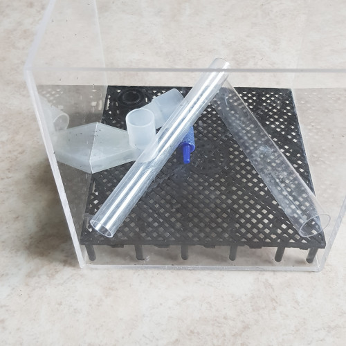 Lot aquarium elevage crevette+box ugf+eclairage