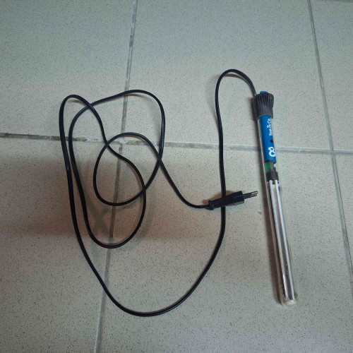 Aquarium 200 litres Ferplast complet avec meuble blanc  et accessoires