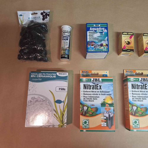 Aquarium 200 litres Ferplast complet avec meuble blanc  et accessoires