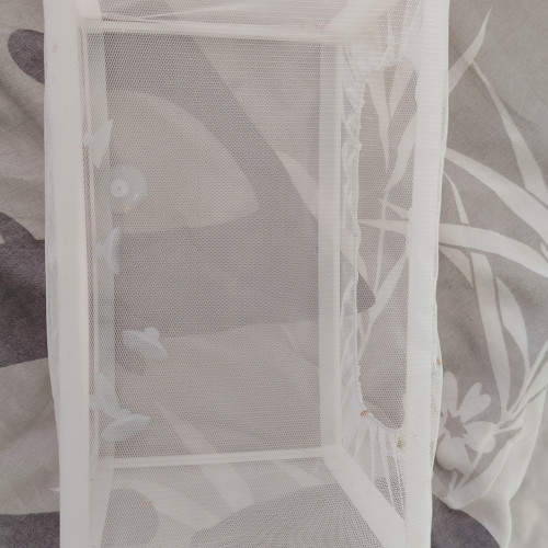 Isoloir de 27 cm de longueur