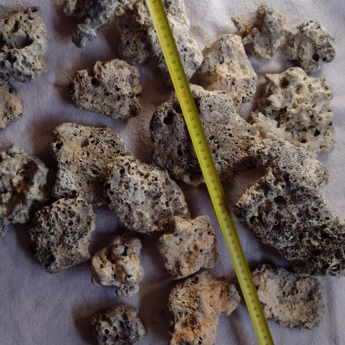 Pierres pour aquarium récifal et eau de mer