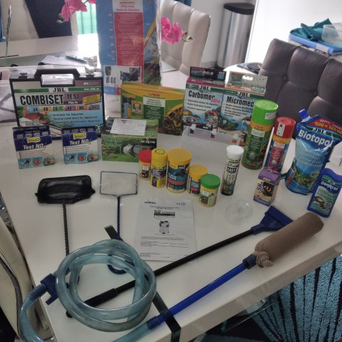 Aquarium  complet 110 litres  ouvert blanc avec ou sans le leuble