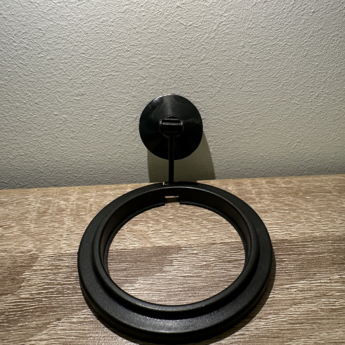 Cercle avec ventouse pour nourriture ou plante