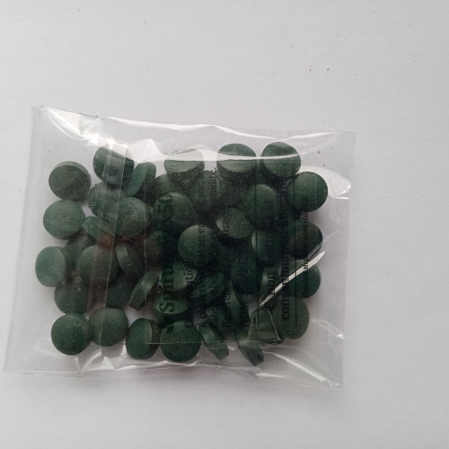 Spiruline pour crevettes/poissons – 50 comprimés – alimentation naturelle aquarium