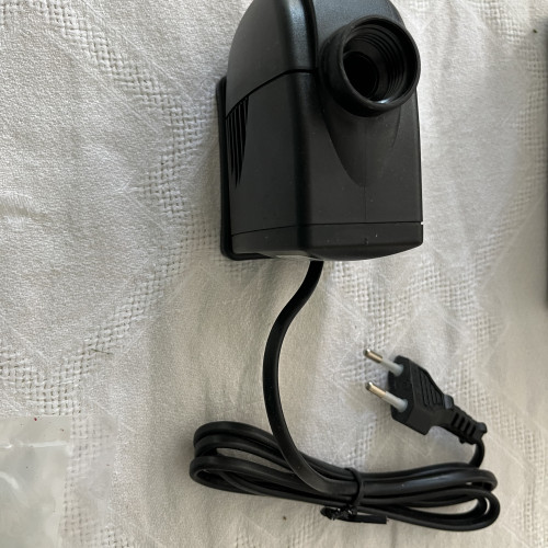 Pompe universelle bassin ou aquarium SELTZ 700l/h L