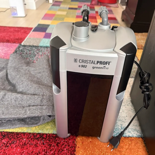 Donne full set Aquarium + Meuble + équipements 110 litres