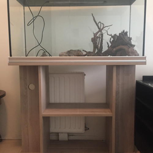 Aquarium + meuble  240 litres