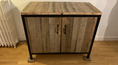 Meuble support style industriel