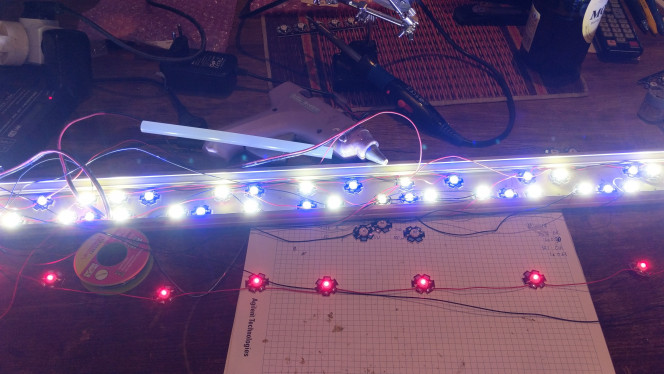 Barre de LED costomisée avec controlleur Wifi 