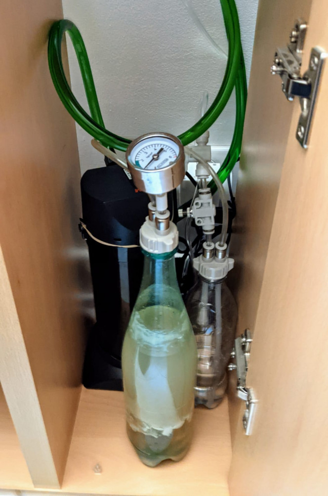 Aquatlantis BioLED 60 Hello ! 

Bac 55L net démarré en remplacement de mon Marina Vue 28 L net, dont j'ai repris les masses filtrantes, les plantes, la racine et une 20aine de litres d'eau.

CO2 Artisanal en gel
pompe Eheim Classic 150
thermoplongeur JBL 50W
éclairage LED 980 lm 9h/j
sol Aquabasis + pouzzolane pour support bactéries + Manado Dark

Wait and see...