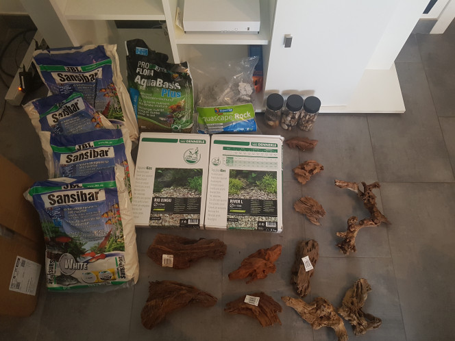 Ca avance... Mise en eau possible ce week-end après récupération des premières plantes. :)