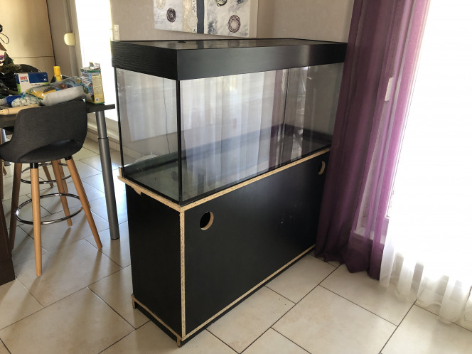 Aquarium 240 litres Acheté d’occasion le 21/10/23