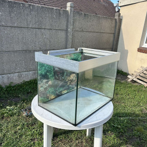 Aquarium nu sans couvercle