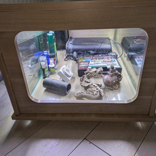 Table de salon aquarium 200L