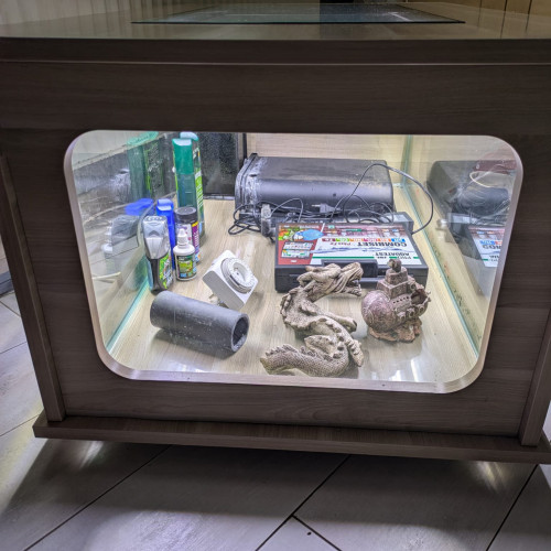 Table de salon aquarium 200L