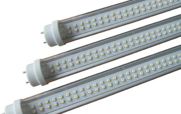 Lampe Aquarium, 5W Lumière Blanche Lampe à Pince pour Aquarium, 12 Perles  de Lampe LED LED Lampe Aquarium, Convient pour Aquarium de 6 mm d'épaisseur