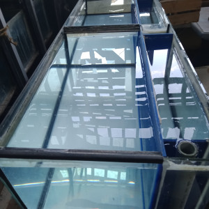 batteries de 4 aquariums