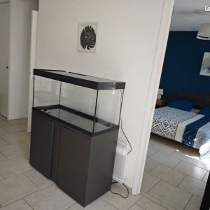 Aquarium EHEIM 180L + Filtre externe EHEIM + Pompe à eau EHEIM