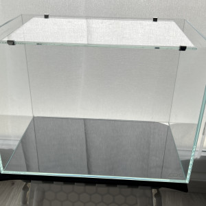 1 aquarium ADA Cube Garden Mini-M 20 litres 36x22x26cm épaisseur du verre 5mm avec couvercle en verre ENVOI POSSIBLE